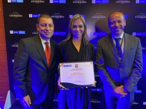 Premian al ‘Bolívar Primero’ en la “Noche de los Mejores” de MinEducación
